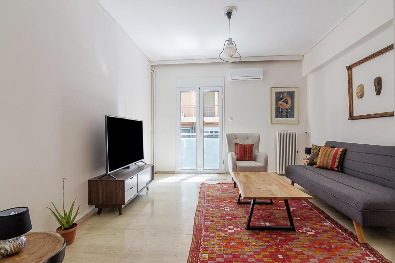 A Modern 2-Bedroom Apartment Near Areios Pagos Athén Kültér fotó